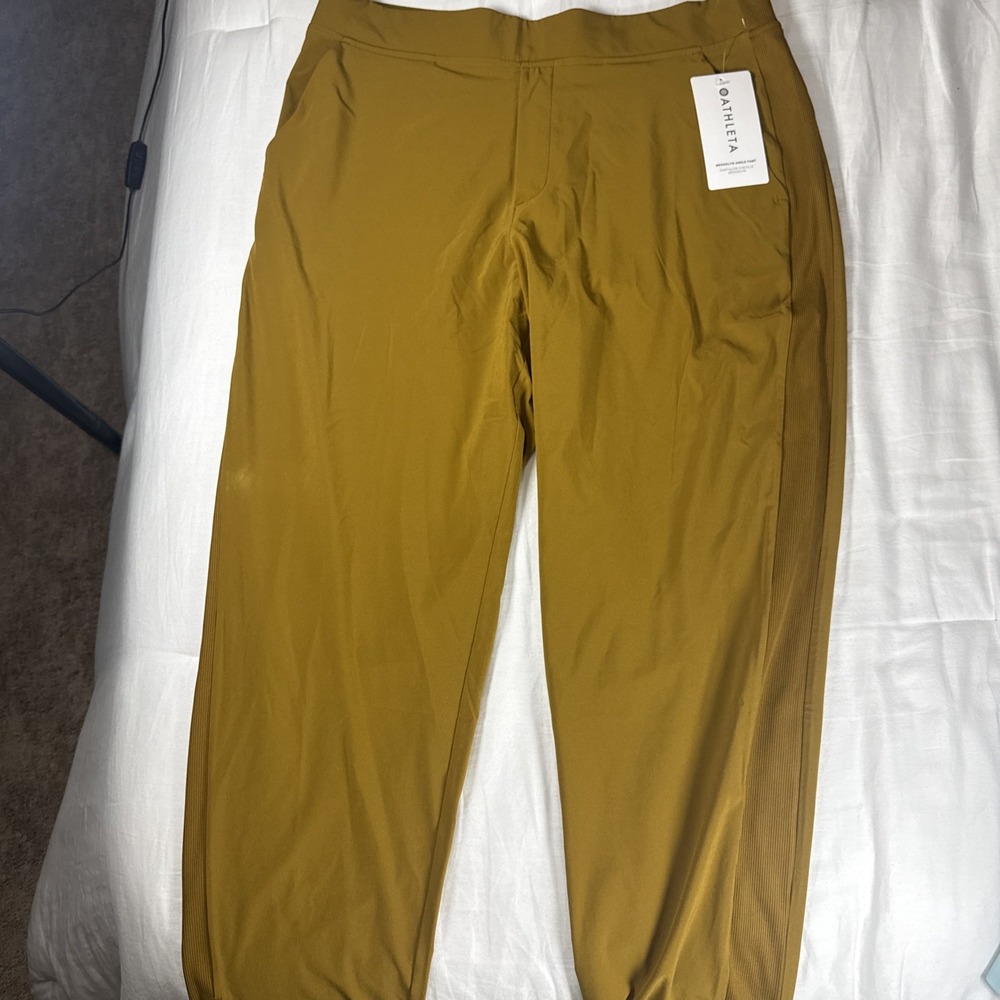 Athleta NWT Brooklyn Ankle Pants Women 16 Gold‎ Stretch Athletic Casual Outdoor